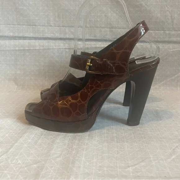 Donald J. Pliner Isoka Brown Ostrich Strappy Heels 8 - Picture 4 of 9